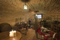 Castello Bevilacqua 21 cantina